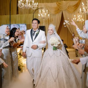 Gown Putih Hani