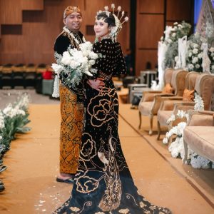 Kebaya Bludru Veroza