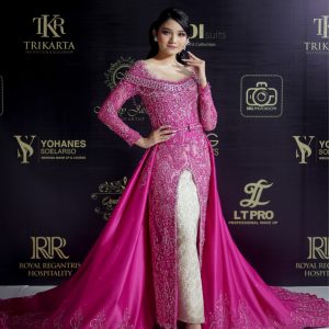 Kebaya Fuchia