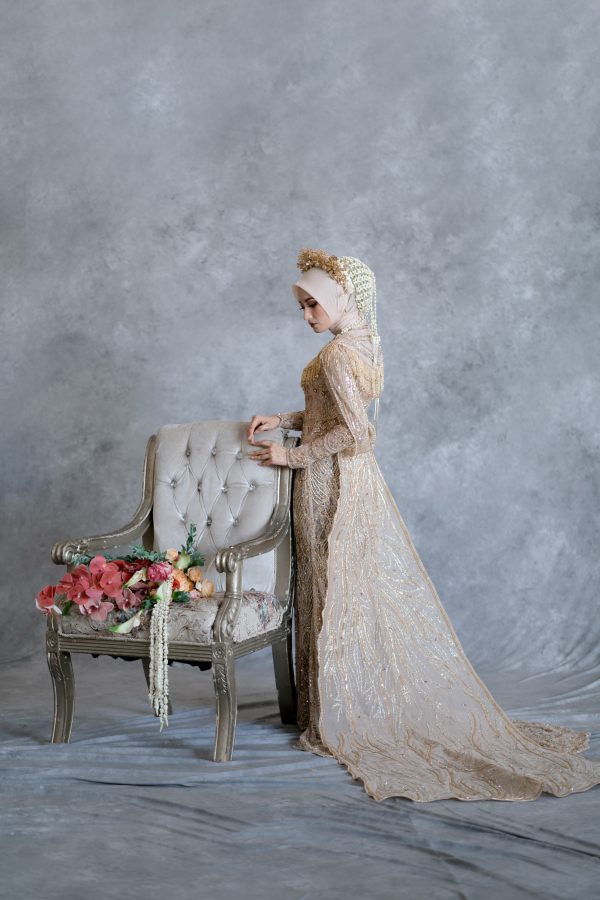 Kebaya Gold Ladyka