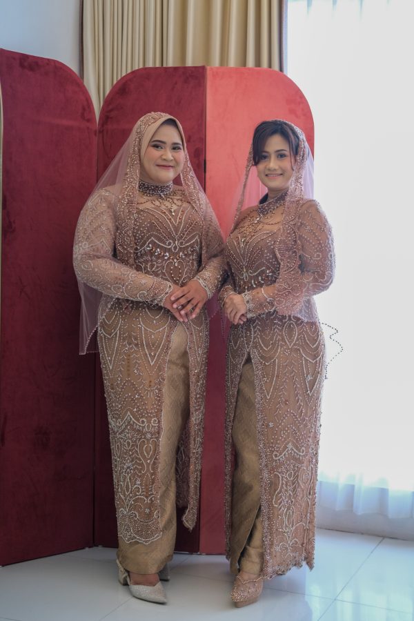 Kebaya Mama Coklat Temabaga Uni