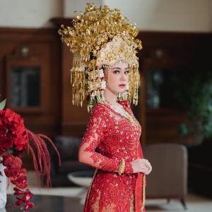 Kebaya Merah Klasik