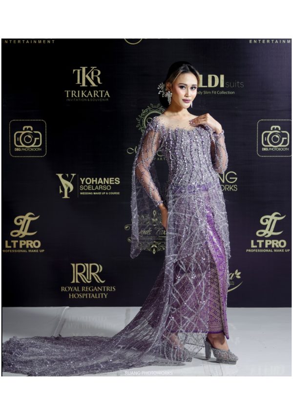 Kebaya Taro