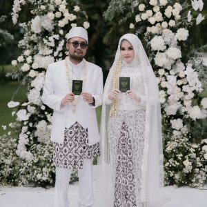 Kebaya akad jeanny