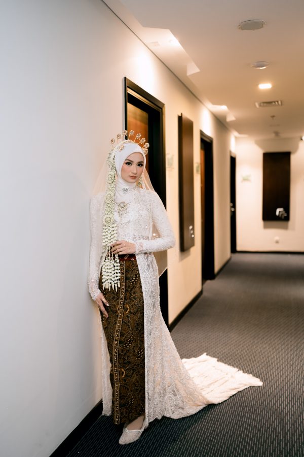 Kebaya akad kutubaru firda