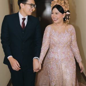 Kebaya Resepsi Novina
