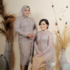 Kebaya Mama Milo Champagne