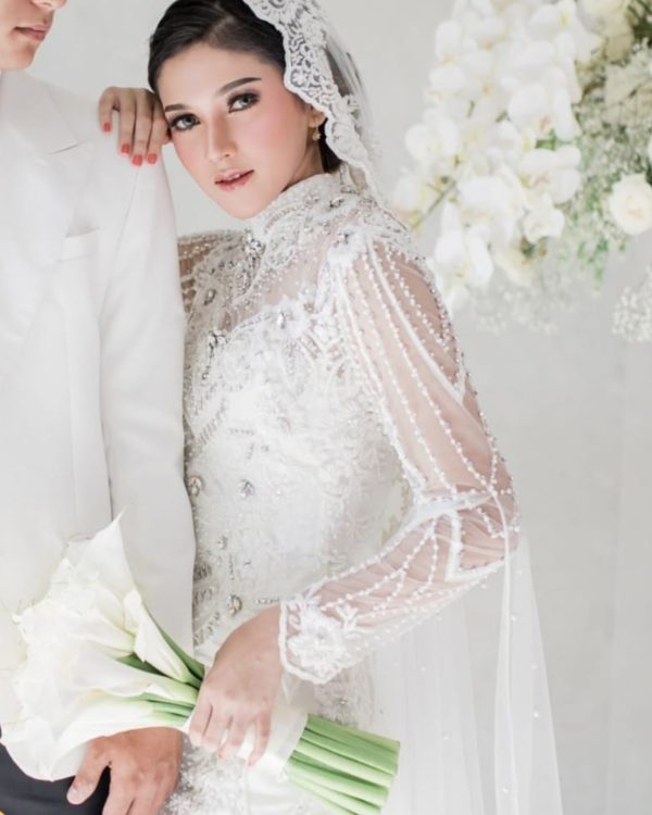 Dress Putih Yulias