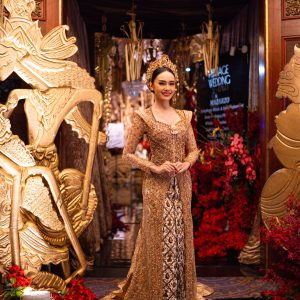 Kebaya Golden Brown Yasinta