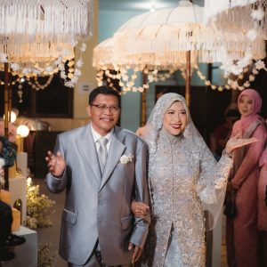 Kebaya Mama Gold Annisa