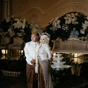 Kebaya Akad Permata Ekor ( Luxs )